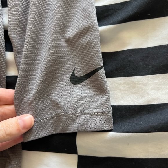 Men’s Long Nike Dri Fit Long Sleeve Grey - Picture 6 of 6